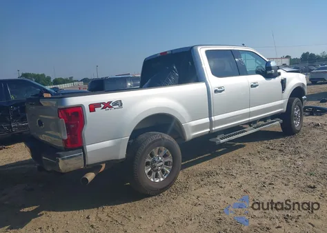 2018 Ford F-250 Xlt from USA, damaged, VIN 1FT7W2B69JEB46833